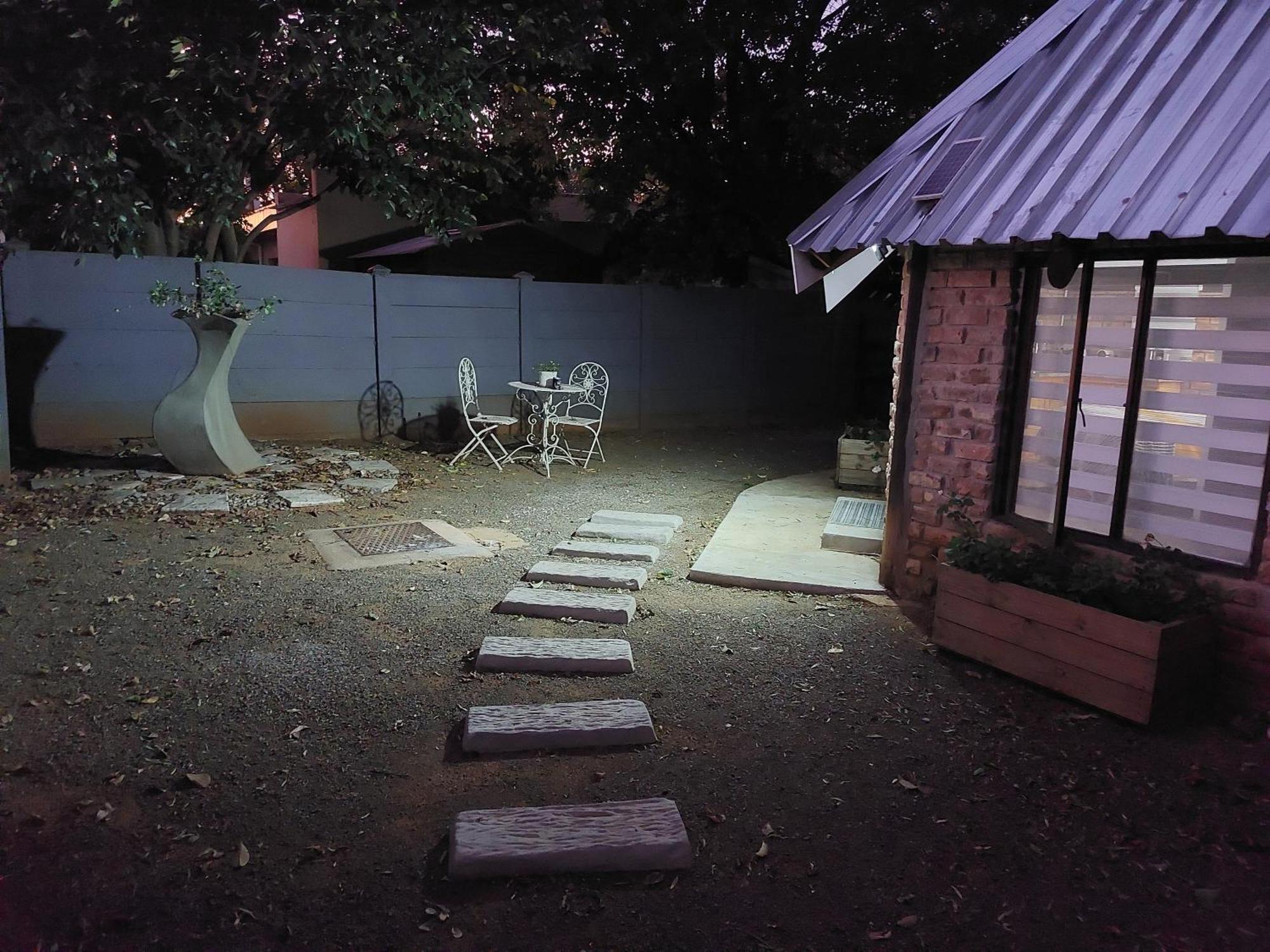 The Spare Room Cottage - Cosy And Private Μπλουμφοντέιν Εξωτερικό φωτογραφία